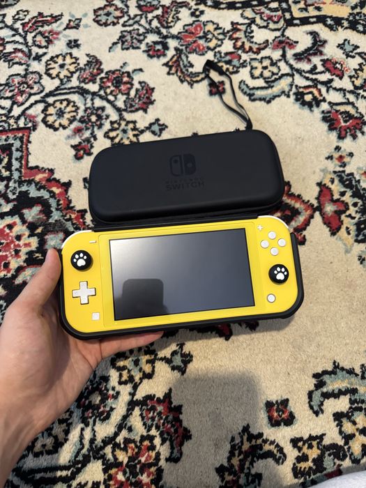 Nintendo Switch Lite ( Прошитый )