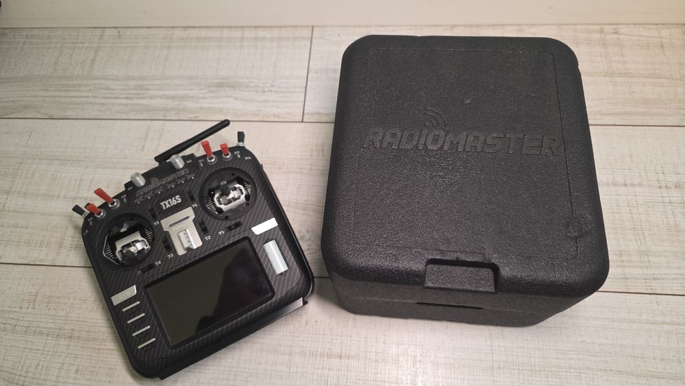 Telecomanda Radiomaster TX16S MK2 Max Elrs