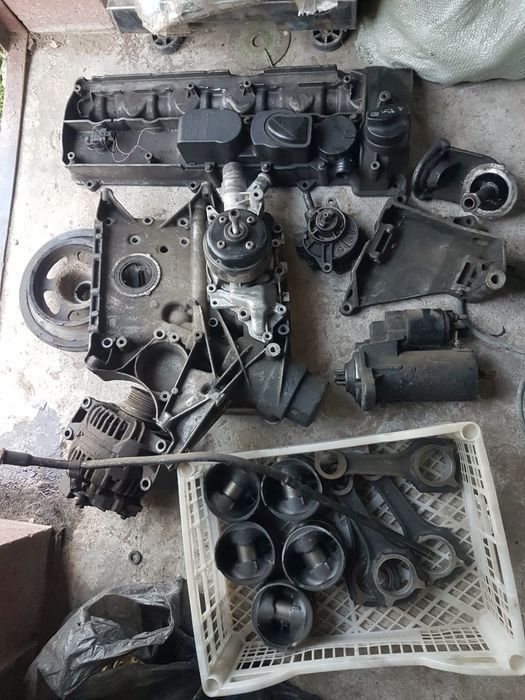 Продам запчасти на Мерседес спринтер