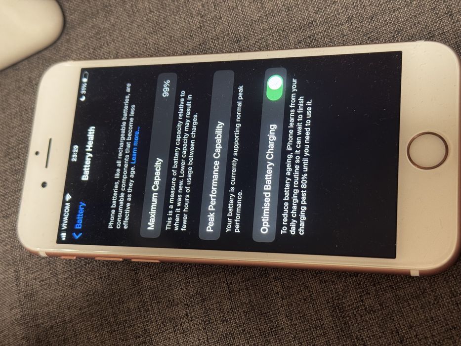 Iphone 6s 32gb rose gold 99% battery Airpods