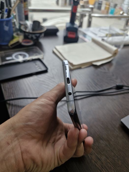 Samsung Galaxy S10 5G 512GB sotiladi

• Model: Samsung Galaxy S10 5G
•