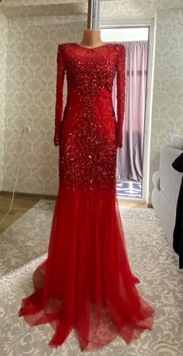 Выпусное платье Продам