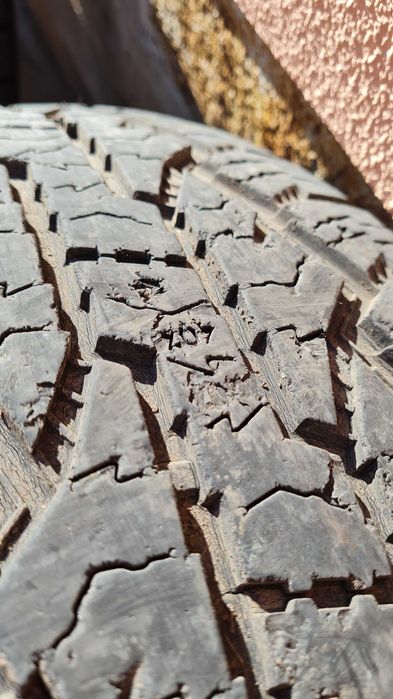 Nokian Rotiiva AT 265/70 r17 всесезонни