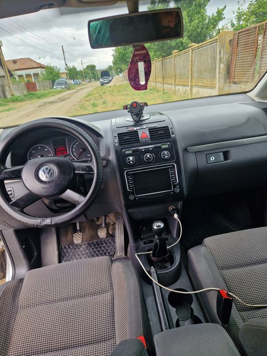 Vw touran 2.0 tdi 136 cp