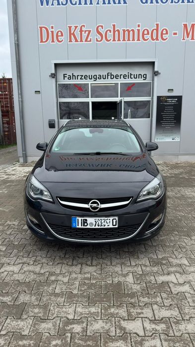 Opel Astra J Sport Tourer