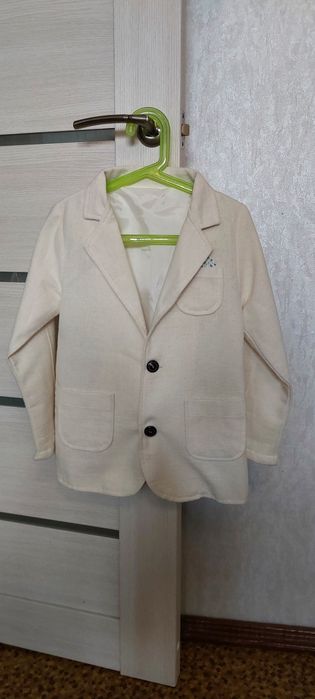 Пиджак на 6/7 лет