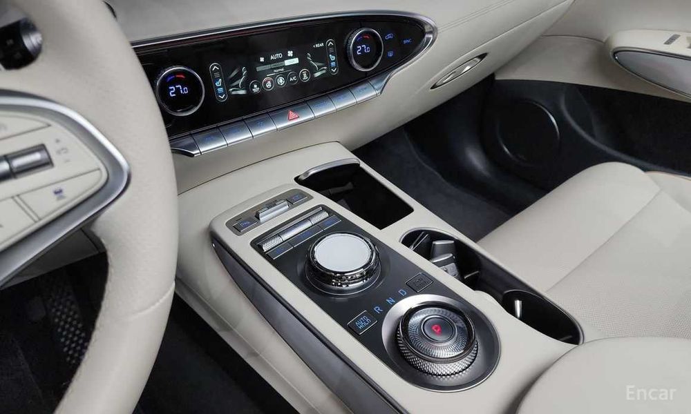 Genesis GV70 Electrified e-AWD