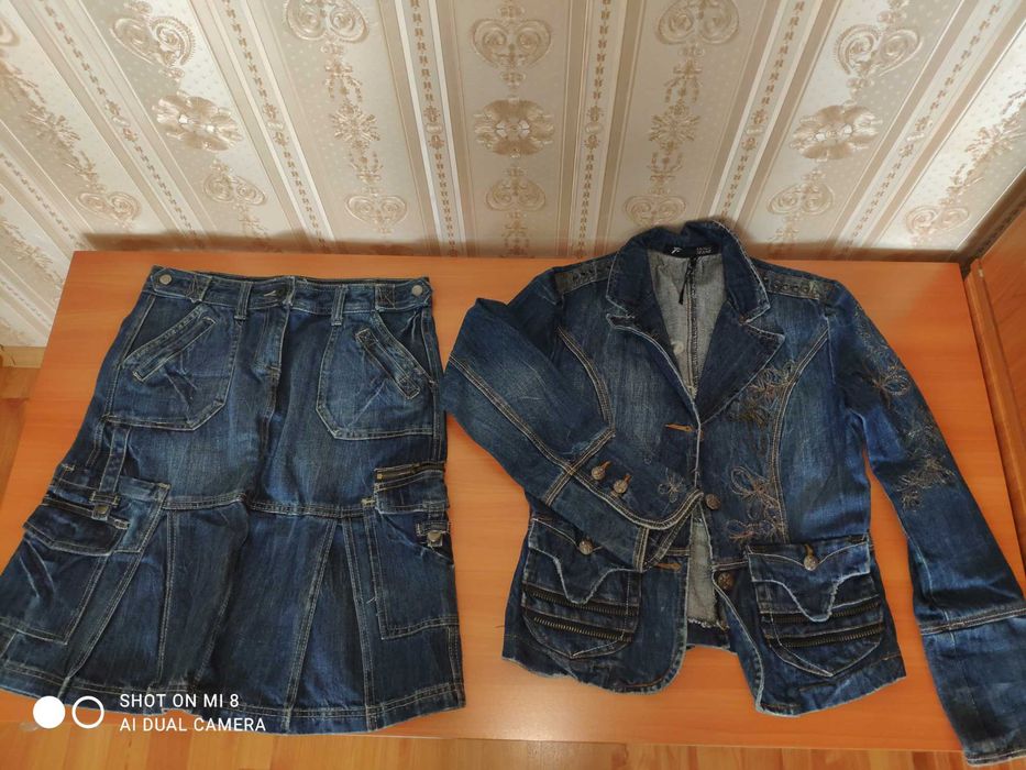 Дънково дамско яке и пола