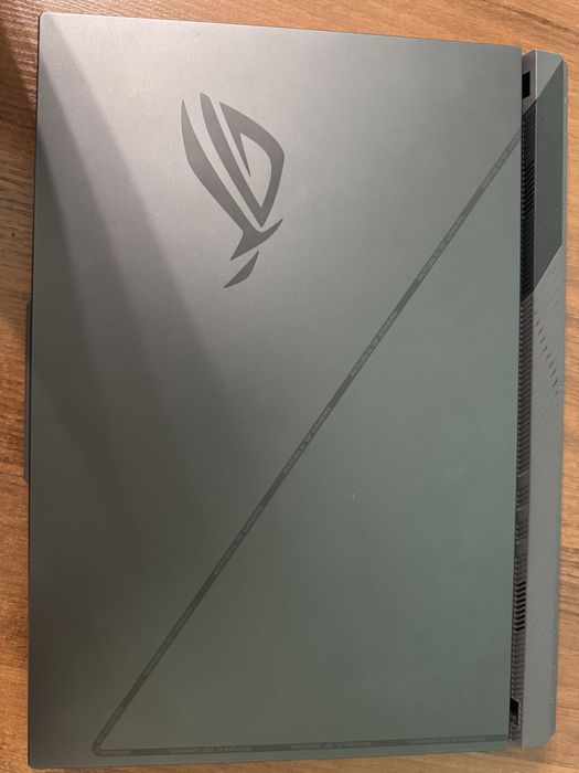 Asus Rog strix g16