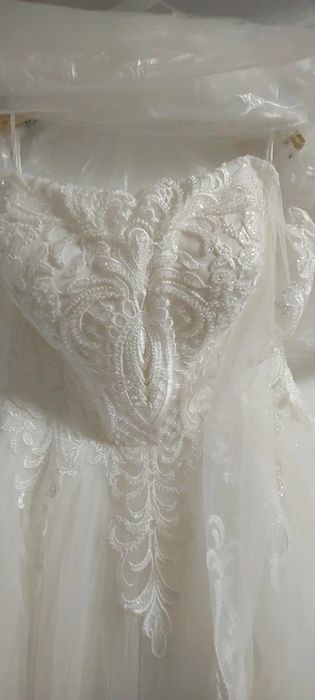 Rochie mireasa eleganta