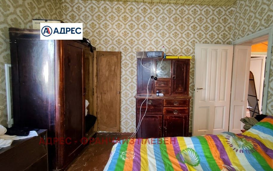 Къща в Плевен, област-гр.Долни Дъбник площ 129 цена 150000