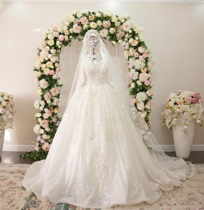 Свадебное платье