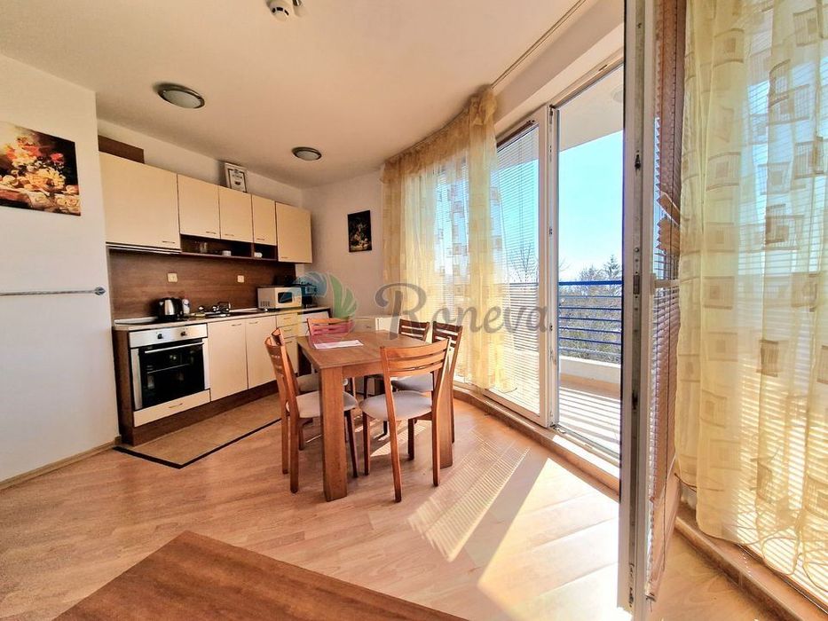 Продава се Тристаен апартамент в Балчик - 97 кв.м за 918 €/кв.м - Снимка #3