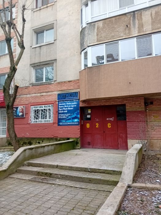 Apartament cu 2 camere de vânzare în Târgoviște.