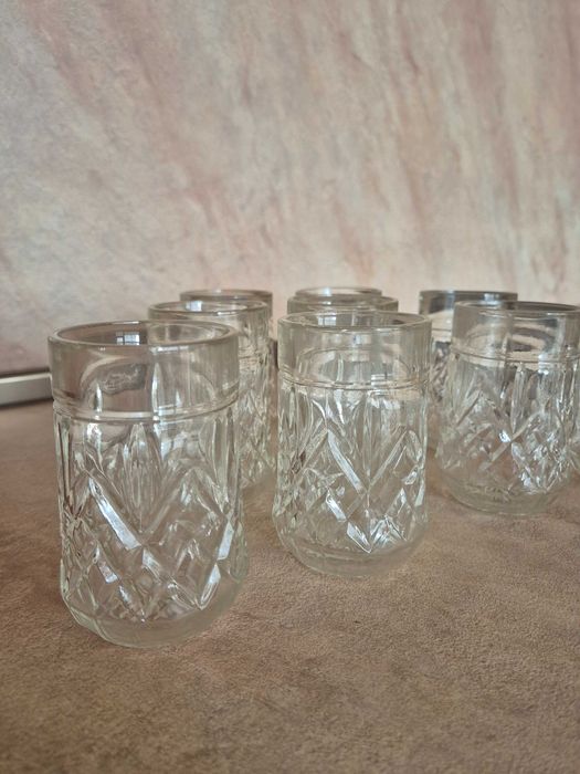 Водни чаши от стъкло