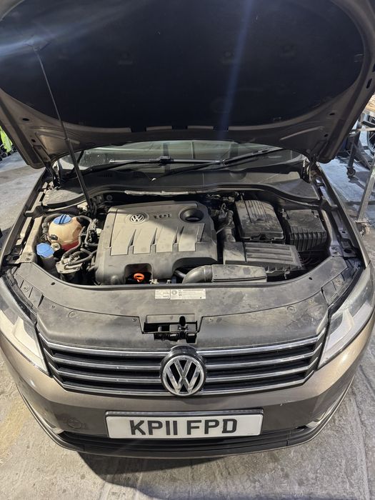 Dezmembrez/Dezmembrari Vw Passat B7 1.6 CAY cutie MYP