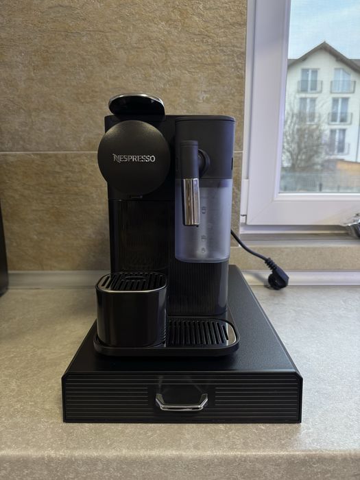 Espressor Nespresso DeLonghi EN510B Lattissima One + spumare lapte