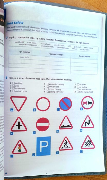 Flash on English for Transport and Logistics ELI