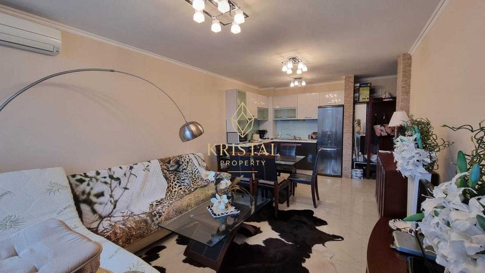 Продава се Двустаен апартамент в Свети Влас - 66 кв.м за 1773 €/кв.м - Снимка #1