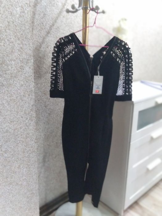 Продам платье новое