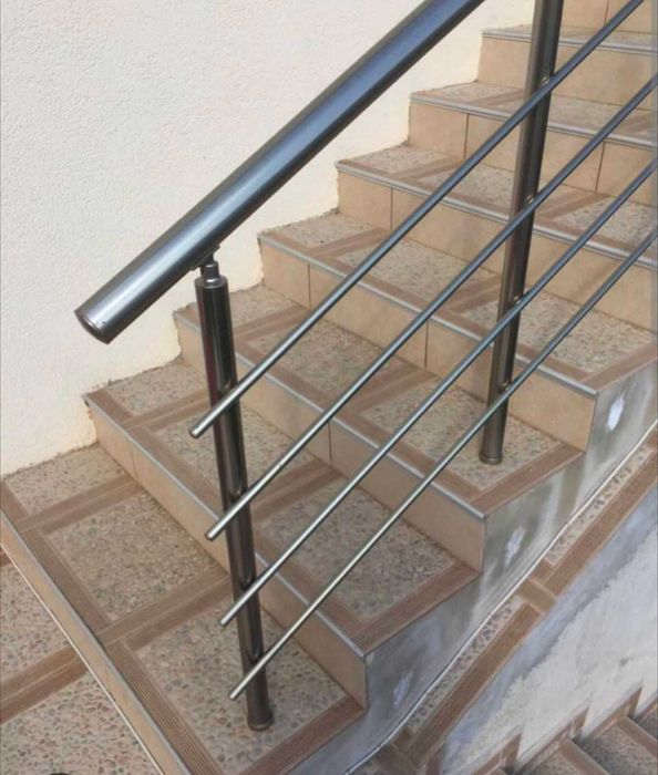 Ръкохватки за стълбища и парапети