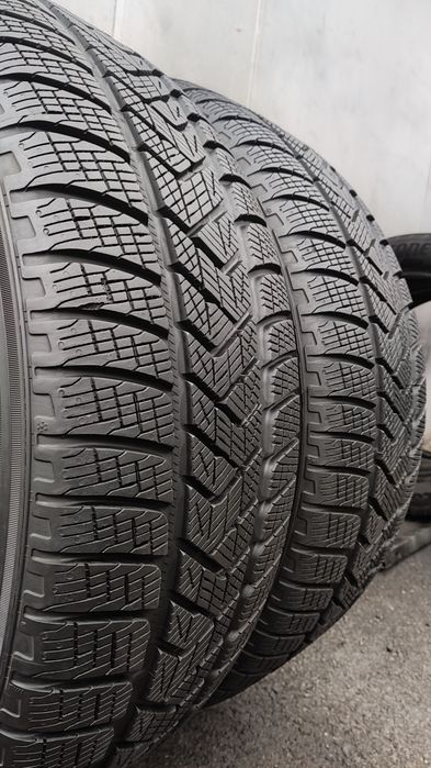 2бр зимни гуми 235/65/17 Pirelli Scorpion Winter
dot24