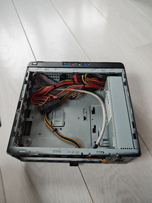 Itx компютърна кутия IN WIN BQ656 150w захранване