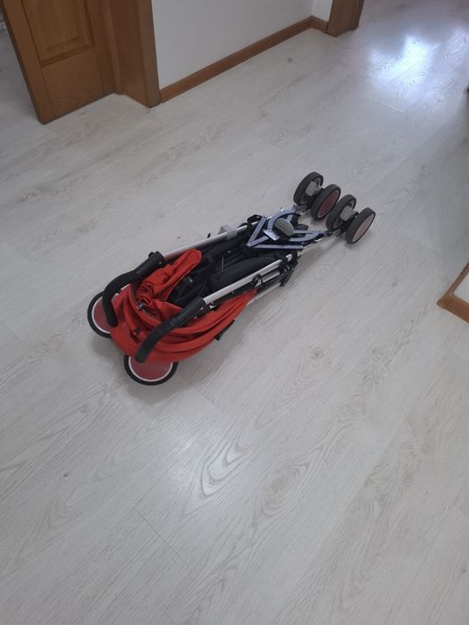 Коляска отличного качества