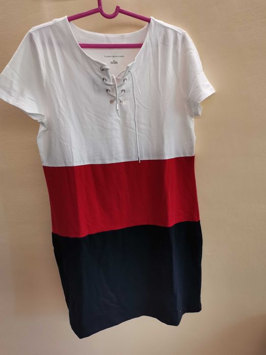 Дамска рокля много добро качество