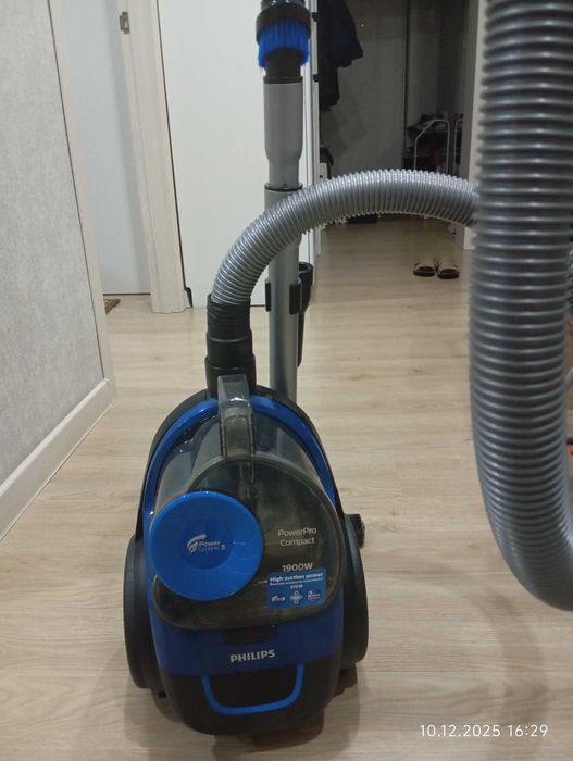 Продам пылесос Philips