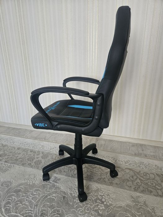 Продам игровое кресло