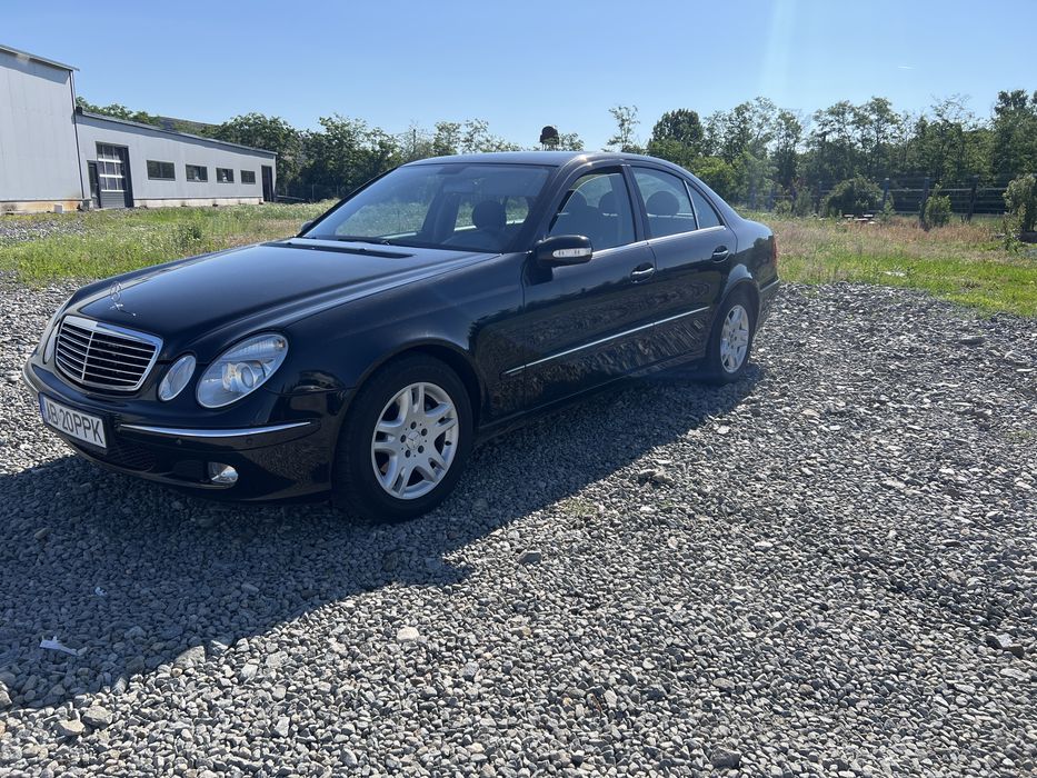 Mercedes E220, an 2004