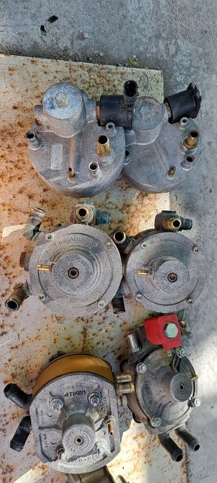 Продавам газов инжекцион Landi Renzo 4 цилиндъра