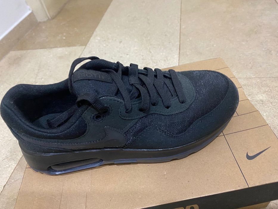 Оригинални маратонки Nike