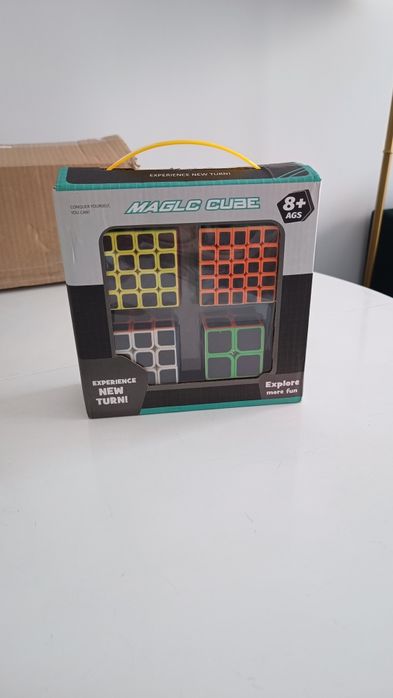 Set cuburi Rubik tip carbon (cadou ideal)