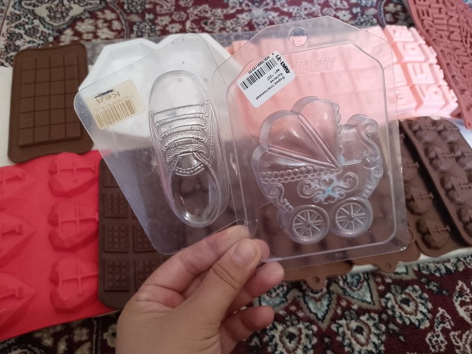 Shkalat qoliplari sotiladi