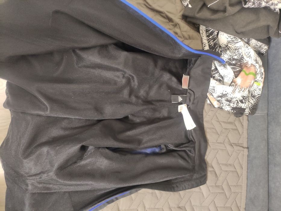 Оригинальная ветровка Adidas