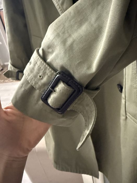 Продам Тренч Zara хаки