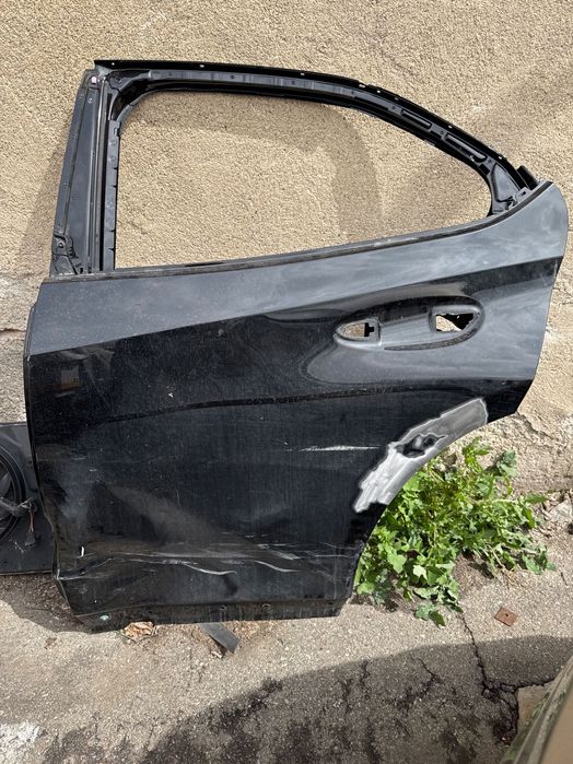 Врати за Lexus UX