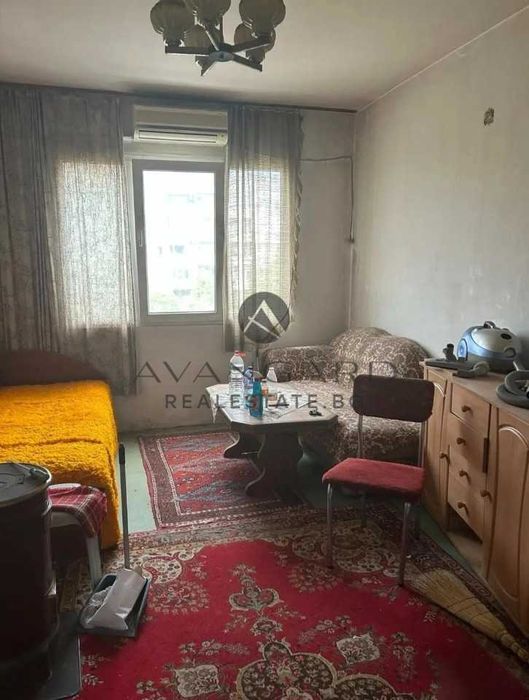 оф.24732 Двустаен с три отделни стаи/ Смирненски