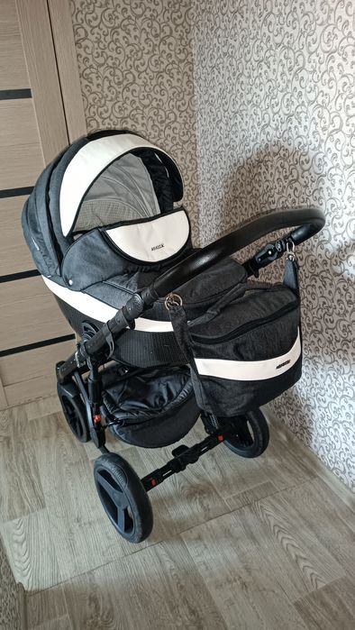 Коляска Adamex monte carbon