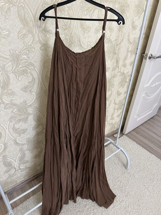 Женское платье коричневое