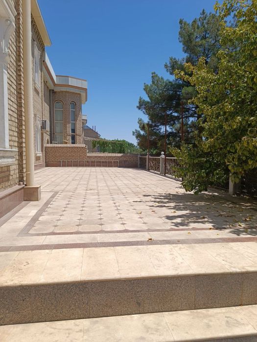 Продаётся элитный участок 8, 5 соток в центре города Бухары