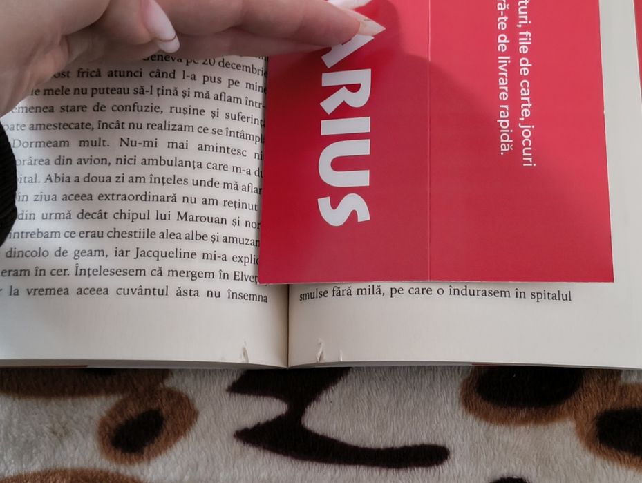 Carte "Arsă de vie"