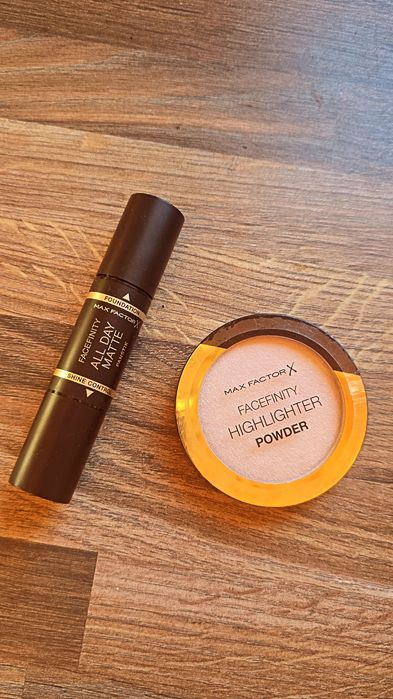 Produse cosmetice Max Factor