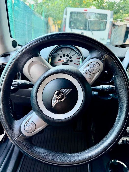 MINI Cooper 1.6 Benzină 120 CP • 6 Trepte • 2008 • Euro 4
