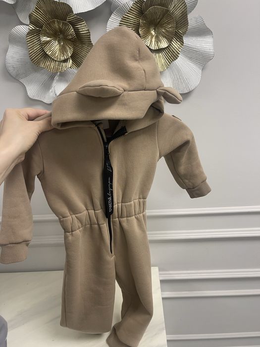 Комбинезон теплый зимний с капюшоном