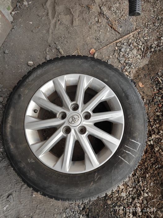 Продам Зимнюю резину с дисками