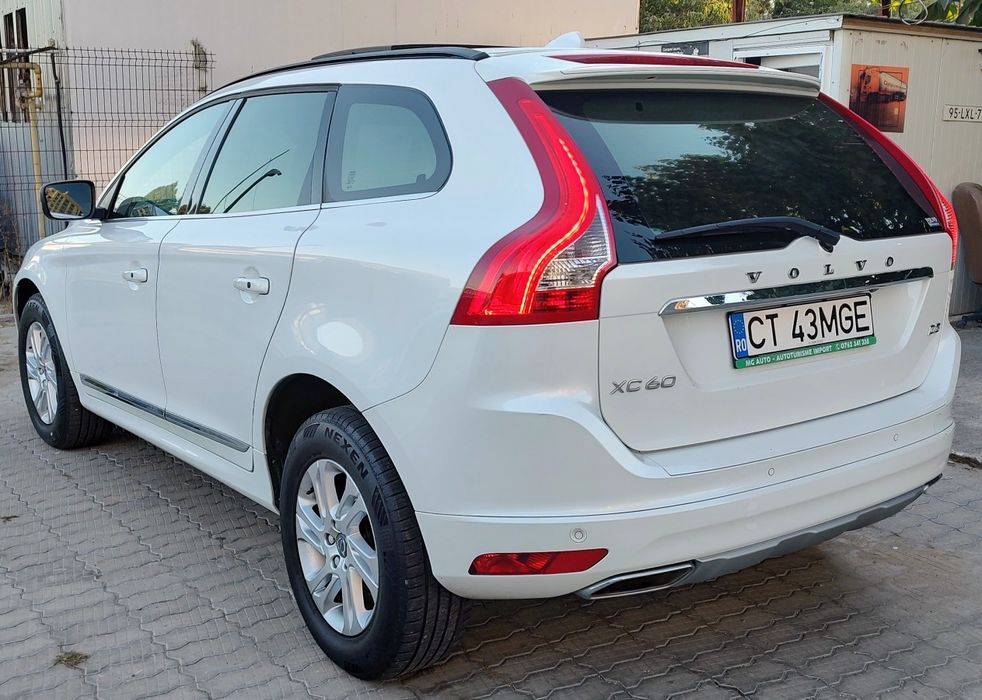 VOLVO XC60 2017 — imagine 4