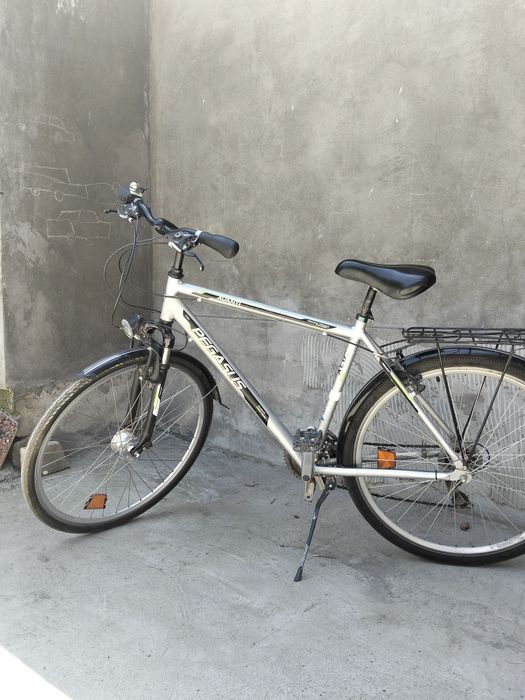 Velosiped 28 razmeri Nemetski Pegasus
